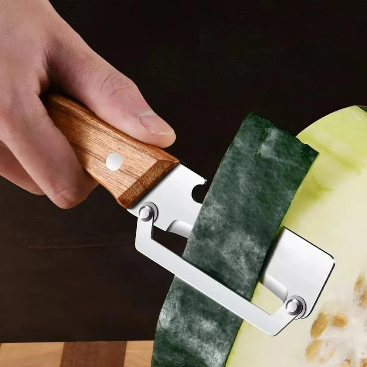 Cuppy™  Multi-functional Vegetable Peeler